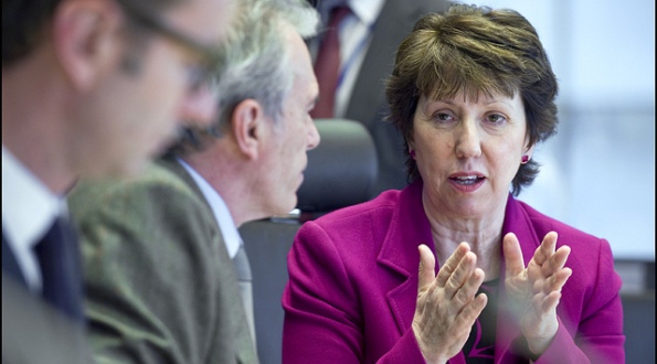 Catherine Ashton discusses the crisis in Libya with Foreign Affairs Committee Vice-Chairman Fiorello Provera